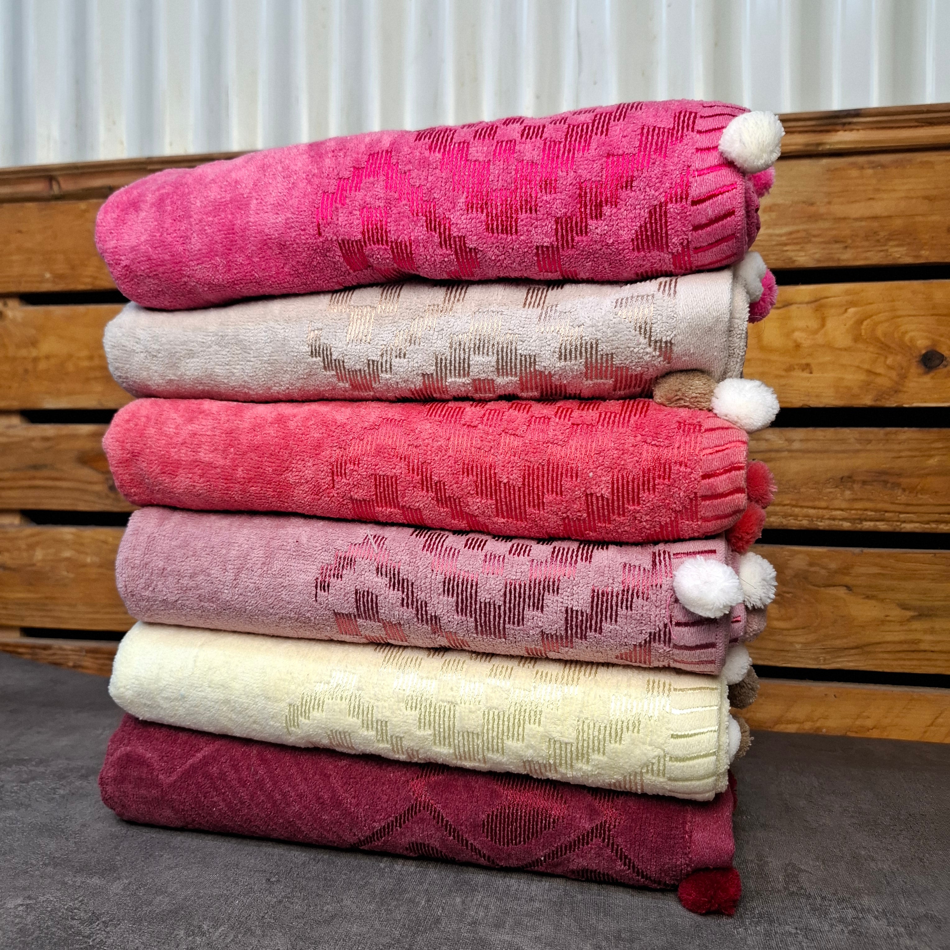 Pack 6 Serviettes Motif avec Pompons 70×140 cm