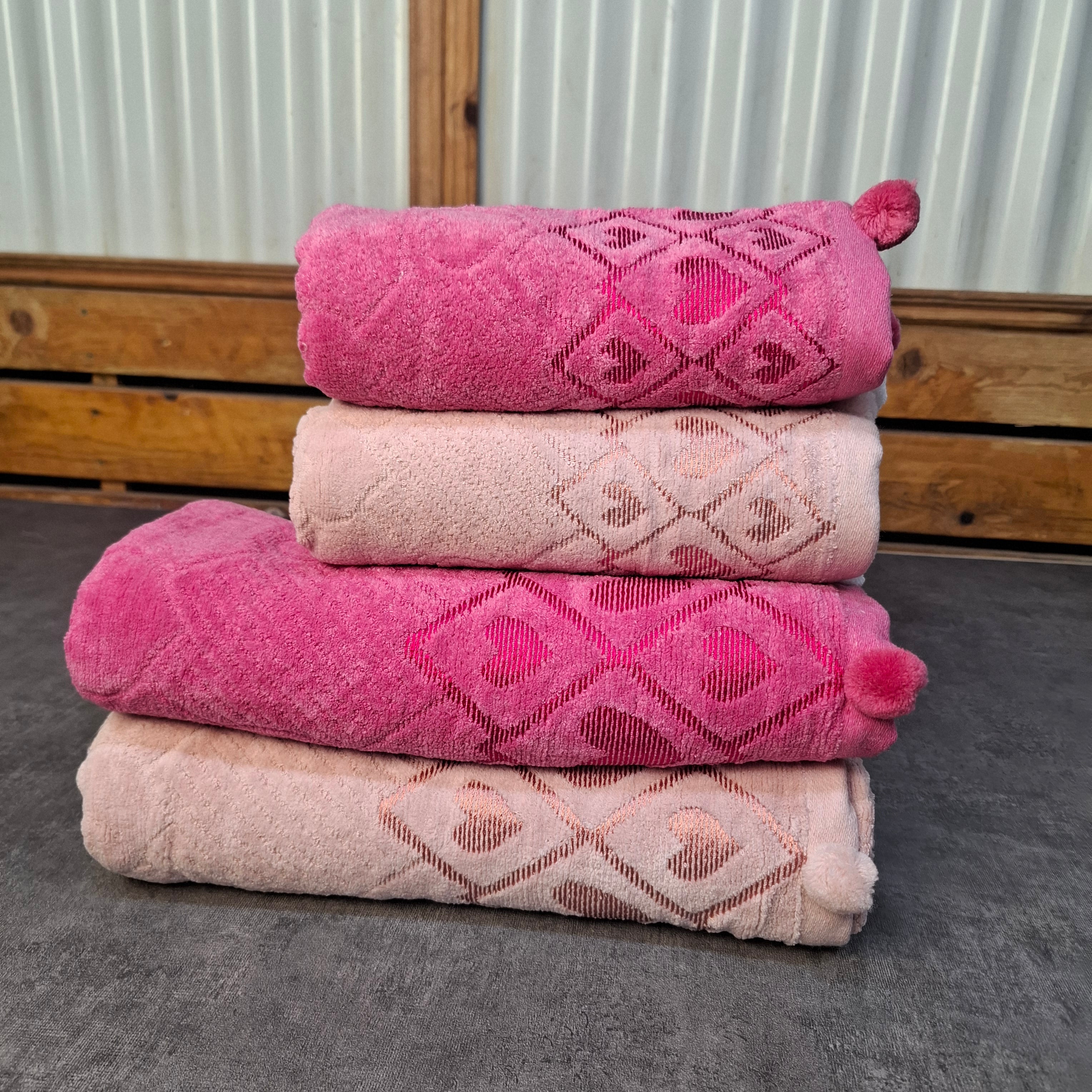 Pack de Deux Serviettes 2 Pièces – Modèle Pompon
