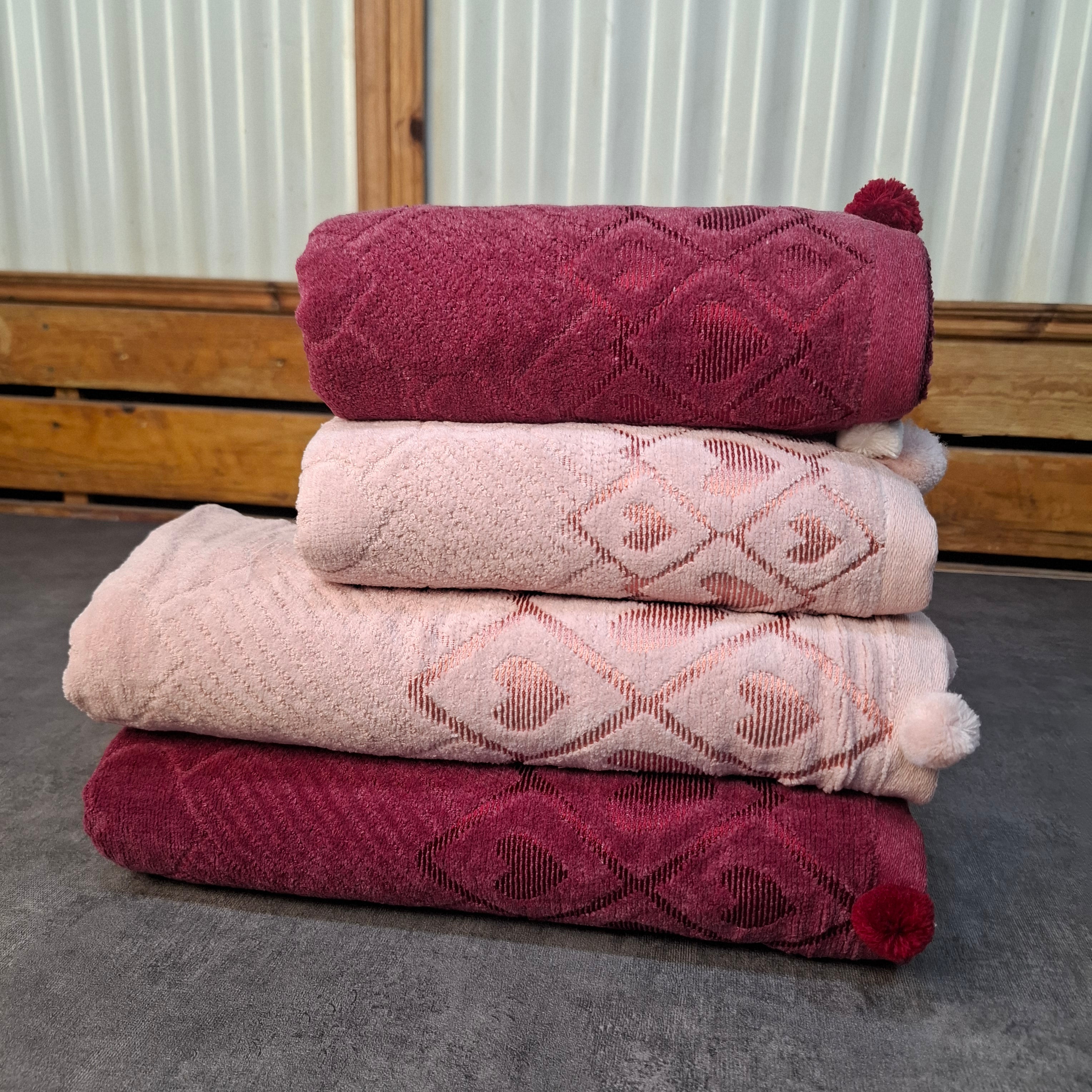 Pack de Deux Serviettes 2 Pièces – Modèle Pompon
